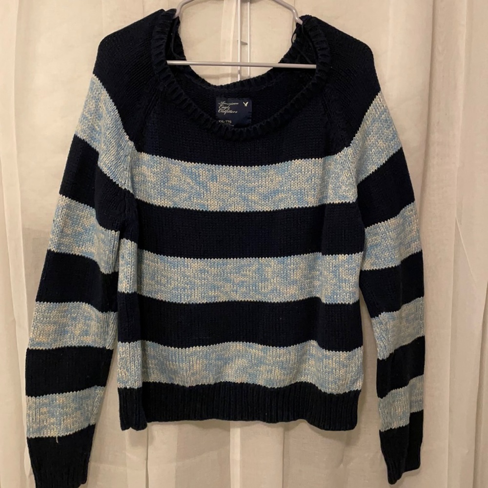 Chunky American eagle sweater